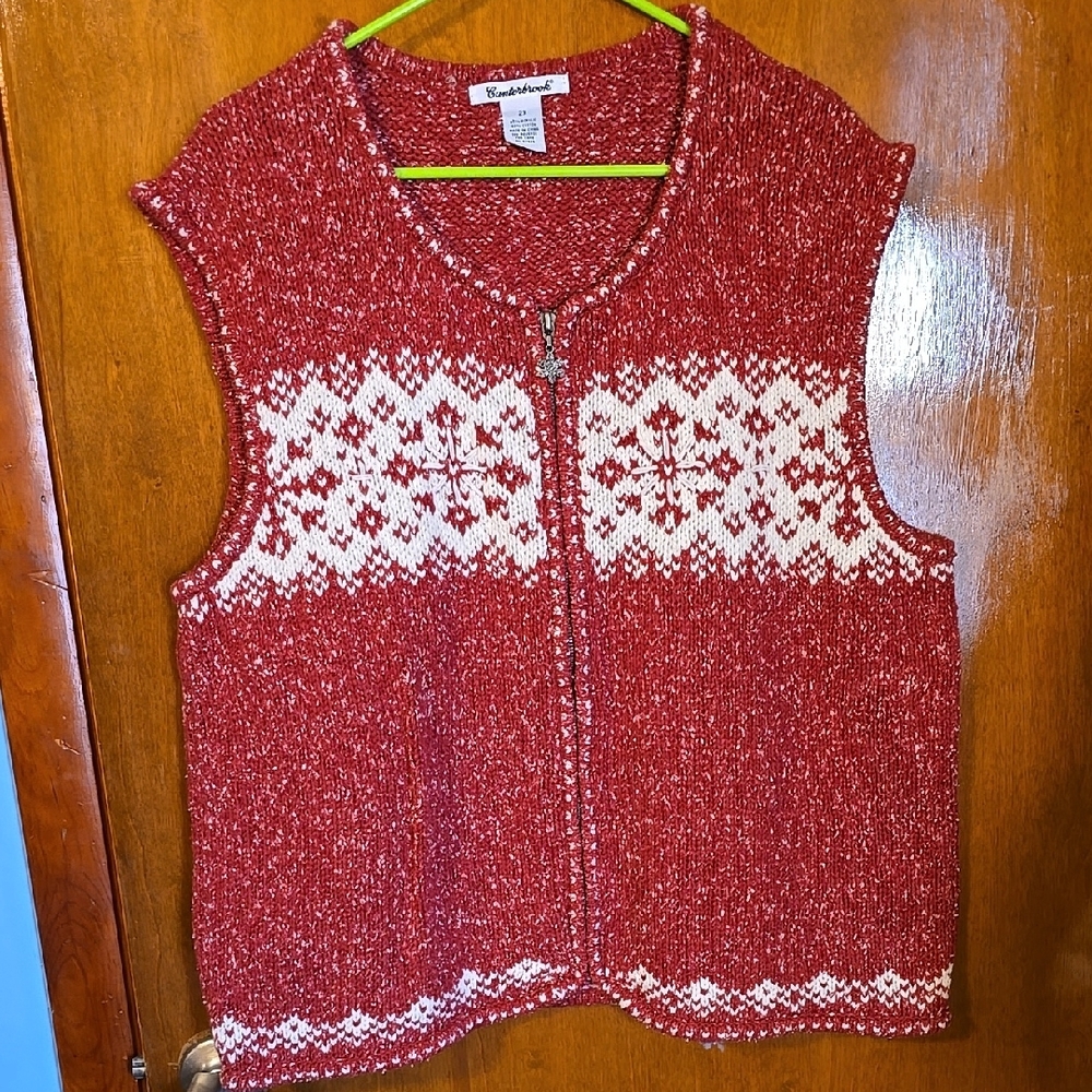 Canterbrook Red and White Women's Sweater Vestt 2X Winter Themed